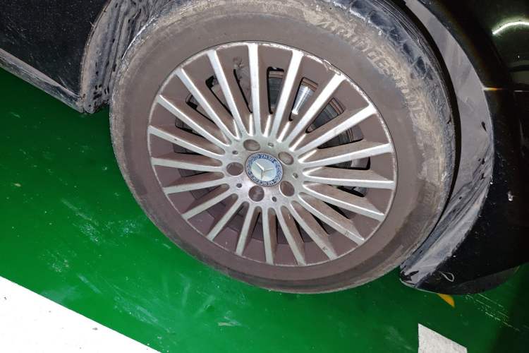 Used Mercedes-Benz C-Class 2015 C 200 L Right Front Wheel Hub