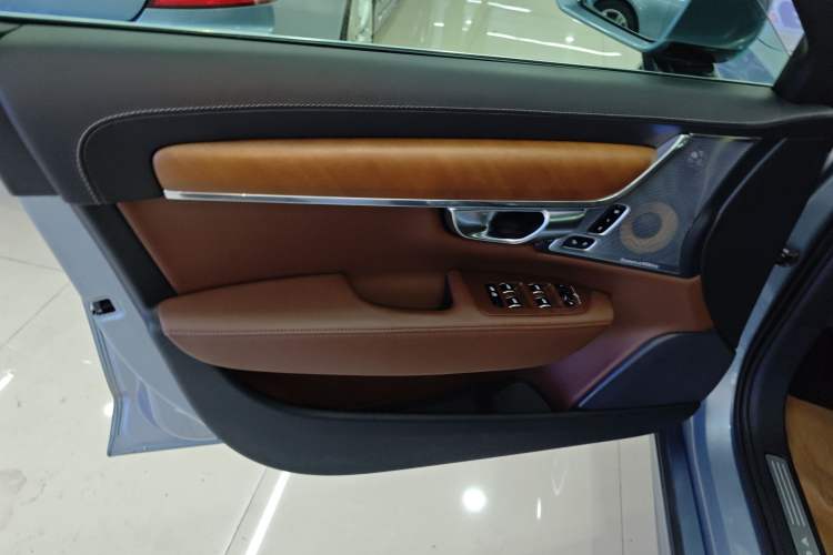 Used Volvo S90 New Energy 2019 T8 E-Drive Hybrid Intelligent Luxury Version China V Standard Left Front Door Interior