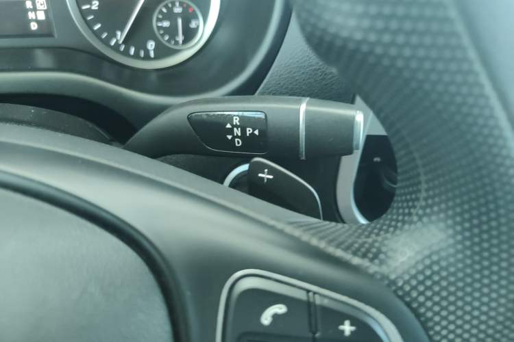 Used Mercedes-Benz Vito 2021 2.0T Elite Version 7 Seats