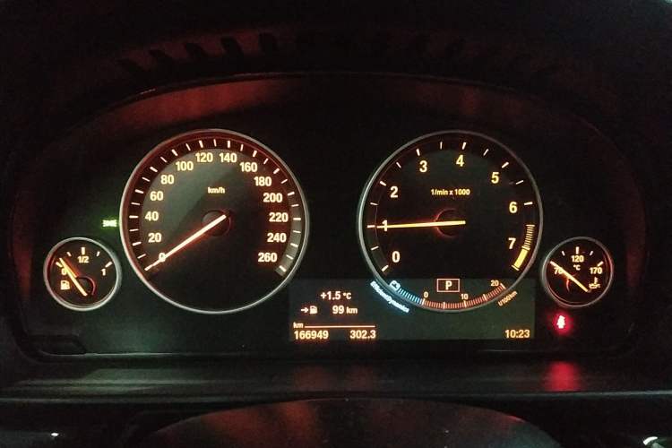 Used BMW 5 Series 2014 525Li Luxury Design Package
