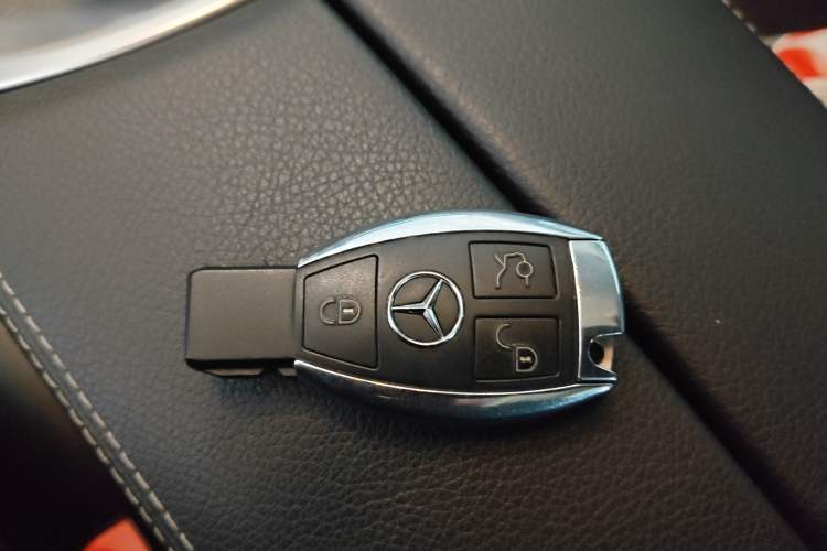 Used Mercedes-Benz C-Class 2017 Facelift C 200 L Sport Edition