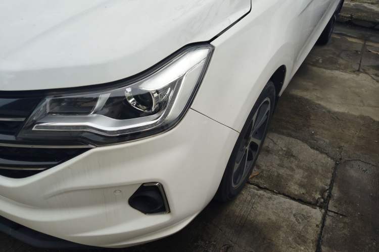 Used JAC Refine R3 2019 1.5T Jingfeng Model 7 Seats
