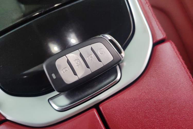 Used Changan CS85 COUPE 2021 1.5T DCT Luxury Edition
