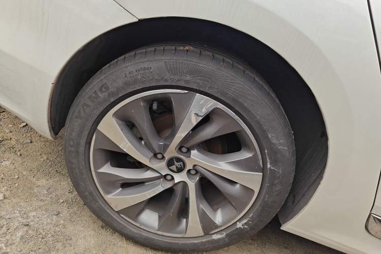 Used DS 5LS 2016 1.6T Luxury Edition THP160