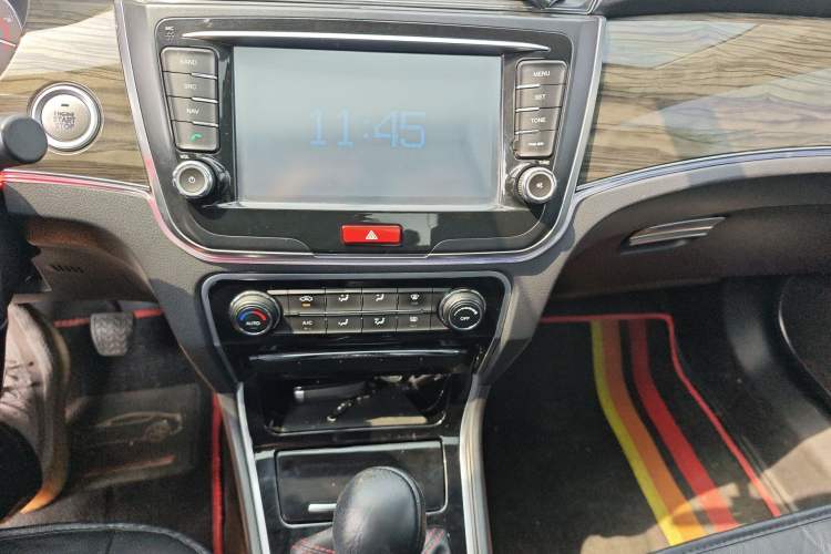 Used Great Wall C50 2014 Upgraded Model 1.5T Manual Elite Version Audio And AC Panel