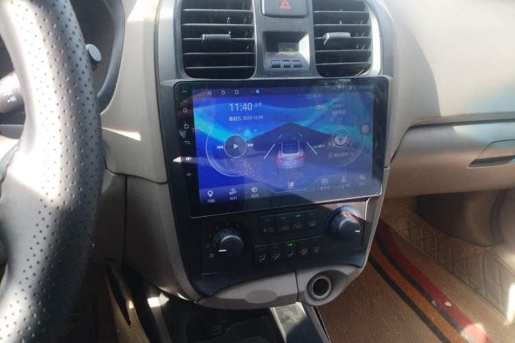 Used Hyundai MoInca 2009 1.8L Manual Comfort Edition GL Audio And AC Panel