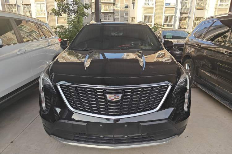 Used Cadillac XT4 2018 28T Two-Wheel Drive Tech Version