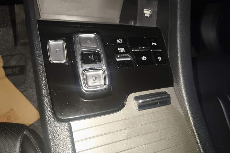 Used Hyundai Sonata 2020 270TGDi DCT GLS Elite Edition Gear Lever