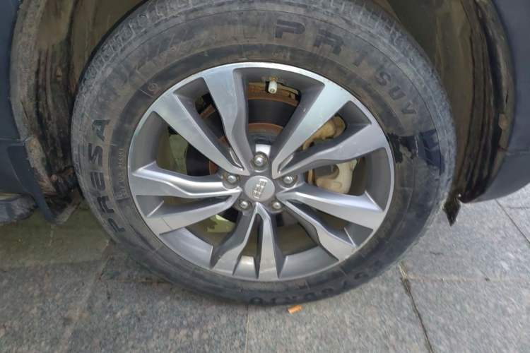 Used Geely Auto Emgrand X7 Sport 2016 2.0L Manual ZhiShang Version
