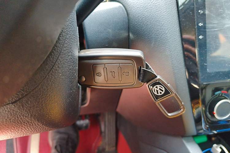 Used Volkswagen Sagitar 2014 Revised Version 1.6L Automatic Leading Edition Vehicle Key