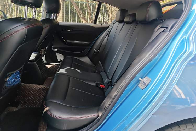 Used BMW 1 Series 2018 118i Sport Design Package
