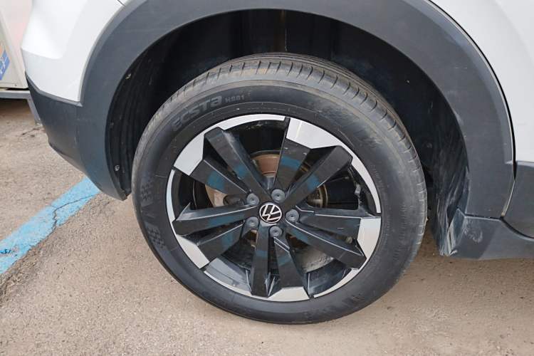 Used Volkswagen Tacqua 2023 200TSI DSG Joy-Connect Edition