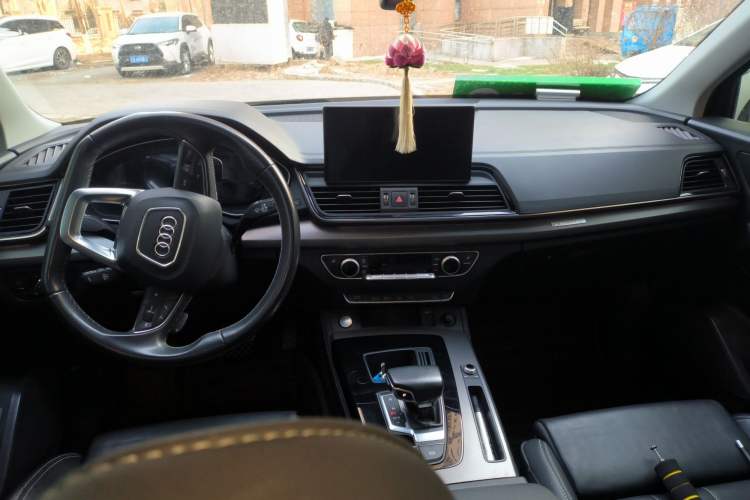 Used Audi Q5L 2022 40T Luxury Dynamic Model
