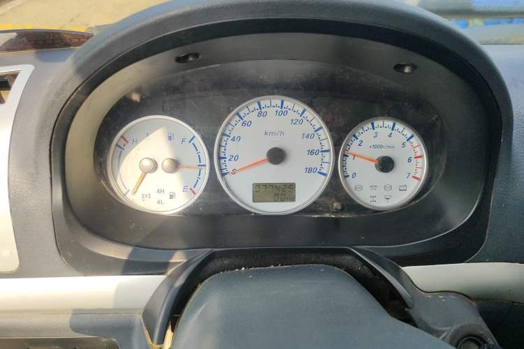 Used King Long Golden Way 2016 2.0L Value-Plus Edition 4G20