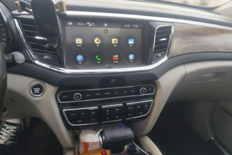 Used GAC Trumpchi GS8 2017 320T Four-Wheel Drive Luxury Smart Connectivity Version (7 Seats)