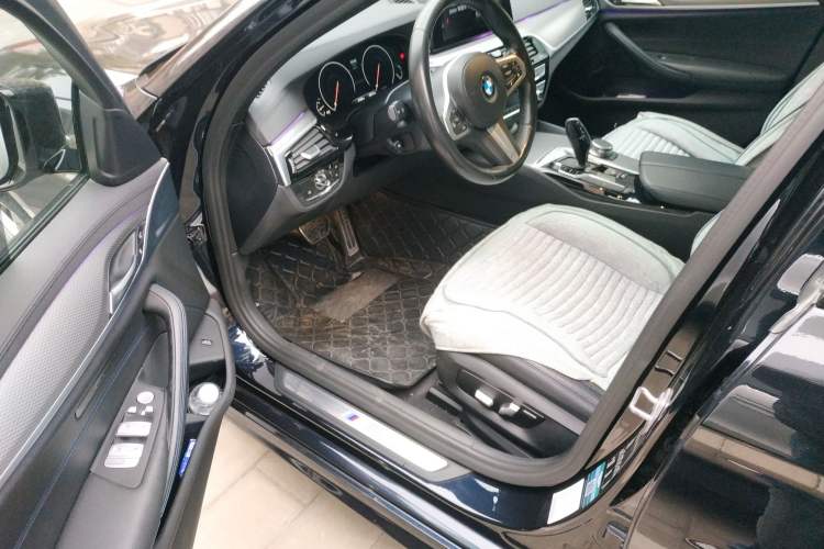 Used BMW 5 Series (Import) 2019 Restyled 525i M Sport Package
