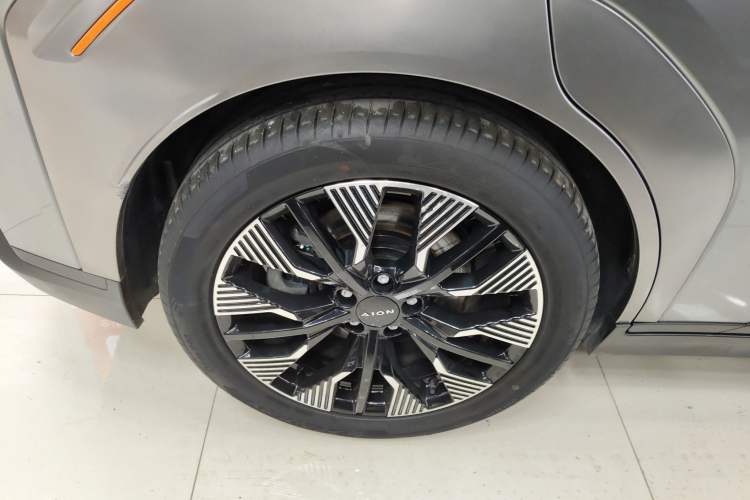 Used AION Y 2021 70 Tech Vitality Edition