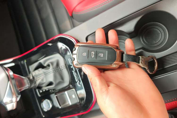 Used Dongfeng Aeolus Yixuan 2021 230T Automatic Hunter Edition
