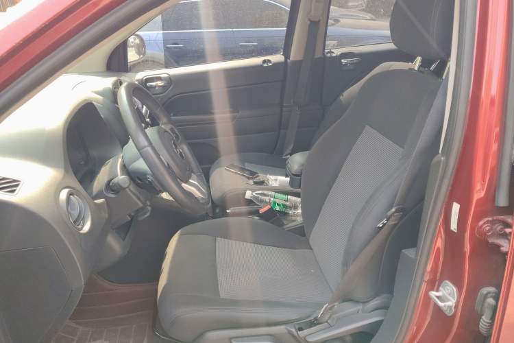 Used Jeep Compass 2014 Revised Version 2.0L Two-Wheel Drive Entry-Level Edition