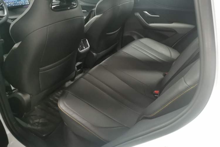 Used BYD Sealion 05 DM-i 2025 DM-i Intelligent Driving 75KM Prestige Model Left Rear Seat