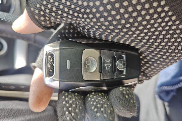 Used Haval H6 Coupe 2015 Blue Label 2.0T Automatic Two-Wheel Drive Elite Model Vehicle Key