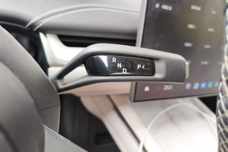 Used Xiaomi Auto SU7 2024 Four-Wheel Drive Ultra-Long Range Advanced Intelligent Driving Max Edition Gear Lever