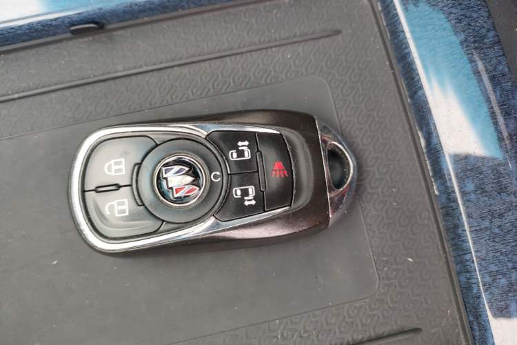 Used Buick GL8 2021 ES Land Cruiser 653T Luxury Edition