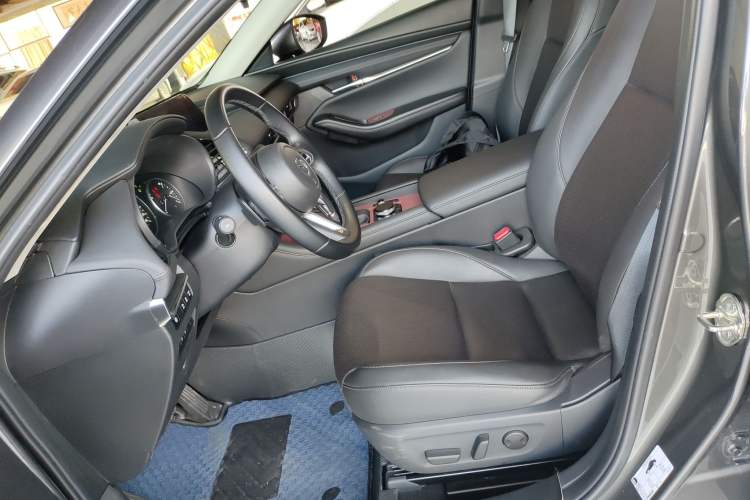 Used Mazda 3 Axela 2023 2.0L Automatic ZhiZhen Edition
