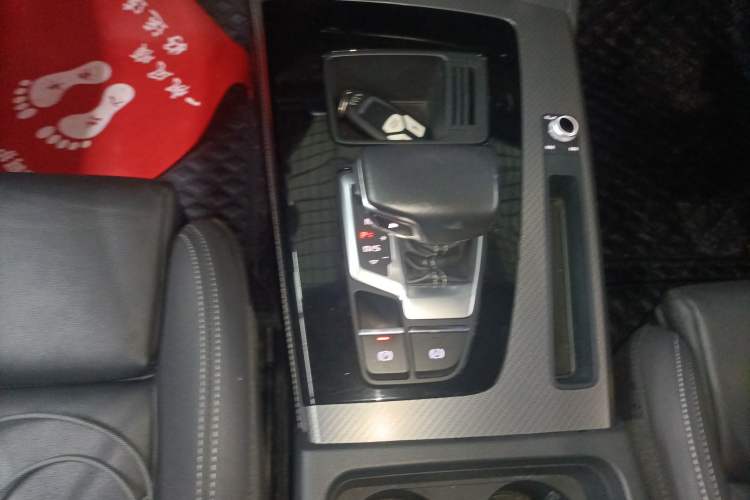 Used Audi Q5L 2023 40T Luxury Dynamic Model
