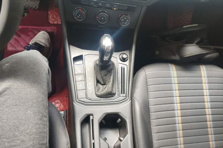 Used Volkswagen Lavida 2022 280TSI DSG Comfort Edition Gear Lever