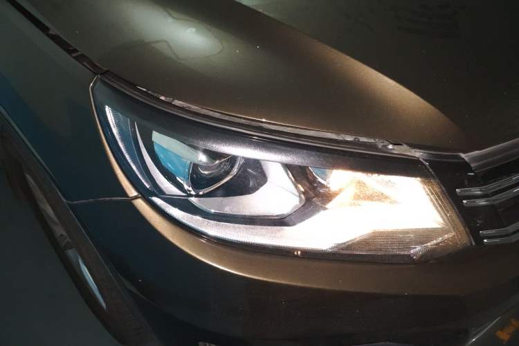 Used Volkswagen Tiguan 2016 300TSI Automatic Two-Wheel Drive Comfort Edition Right Front Headlight