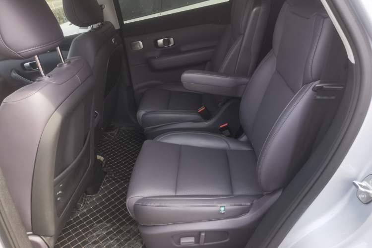 Used Leapmotor C16 2024 Range-Extended 200 Luxury Edition