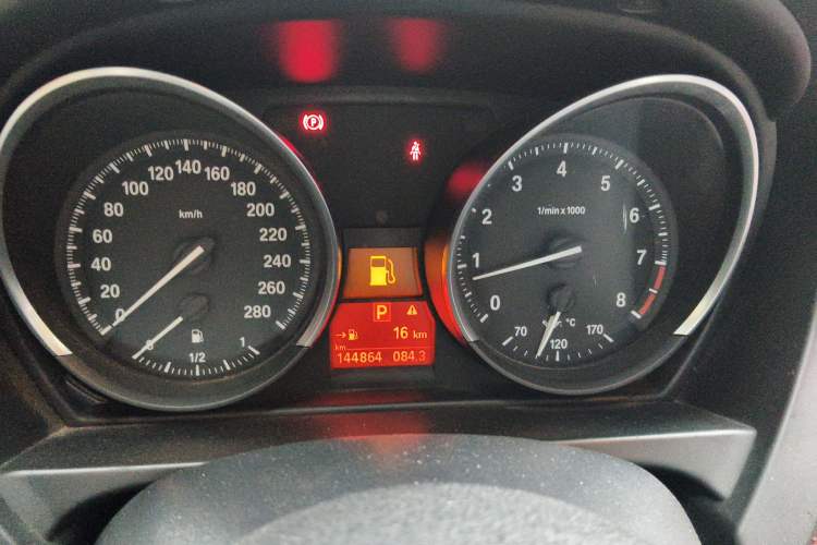 Used BMW Z4 2011 sDrive23i Flame Limited Edition
