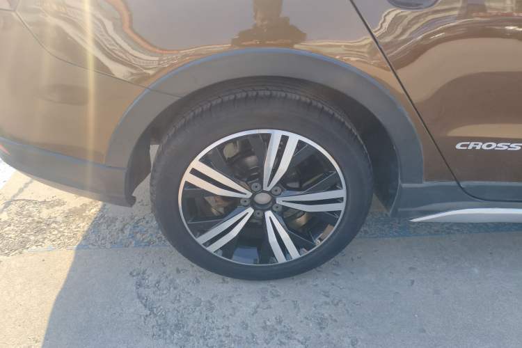 Used Volkswagen Cross Lavida 2017 230TSI DSG Luxury Edition