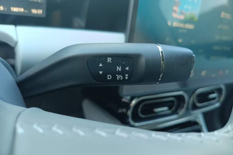 Used Leapmotor C01 2024 Range-Extended 216 Luxury Edition
