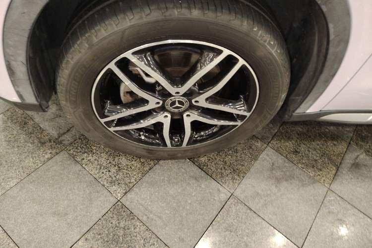 Used Mercedes-Benz GLA 2016 GLA 200 Fashion Model Left Front Wheel Hub