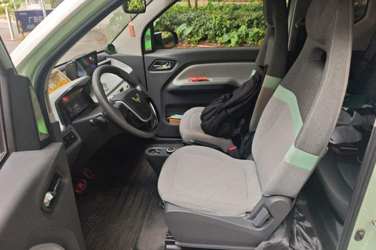 Used Wuling Hongguang MINIEV 2022 Macaron Premium Model – Lithium Iron Phosphate