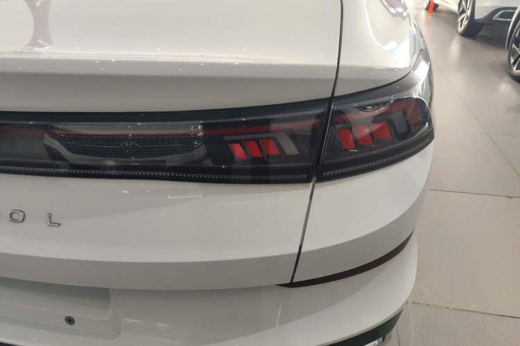 Used Volkswagen Lamando 2024 Lavida L 280TSI DSG Cool & Spicy Edition