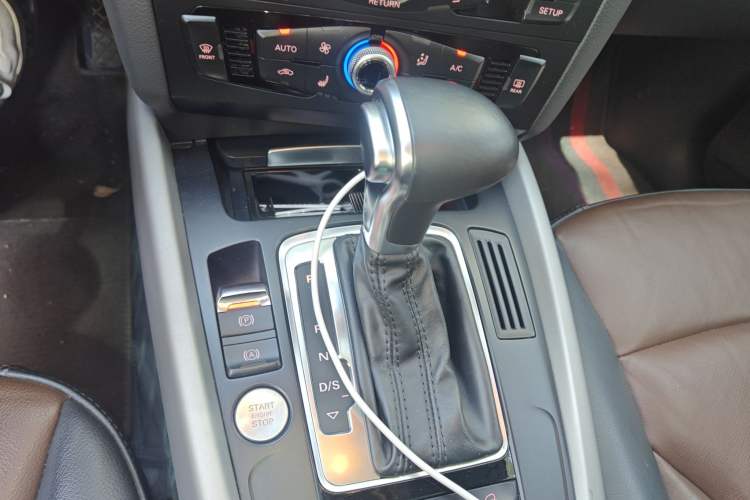 Used Audi Q5 2017 Plus 40 TFSI Ambition Model
