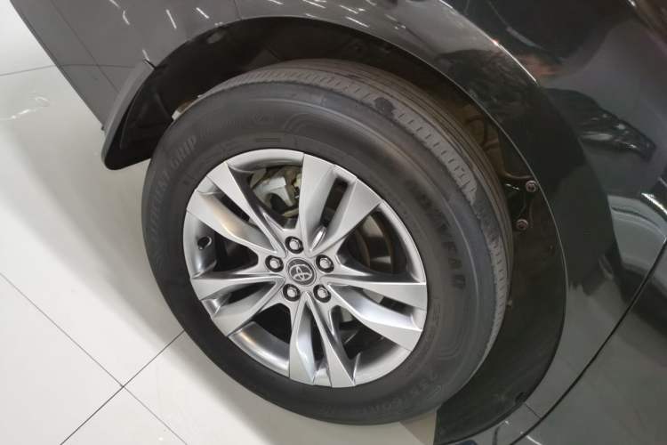 Used Toyota Sienna 2024 2.5L Hybrid Four-Wheel Drive Prestige Edition
