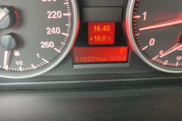 Used BMW X1 2014 sDrive18i Leading Model