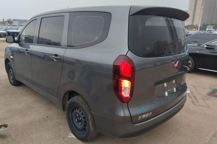 Used Wuling Hongguang New Energy 2024 All-Electric Model 300KM Standard Version