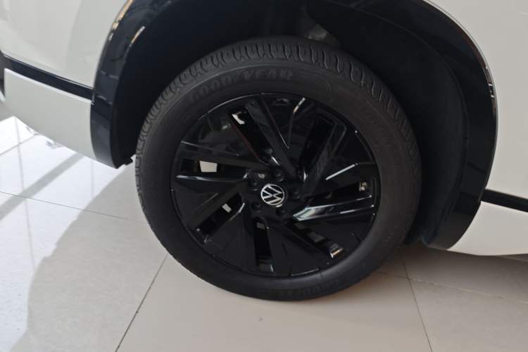 Used Volkswagen Tayron 2023 Revised Version 380TSI All-Wheel Drive R-Line High-Energy Edition
