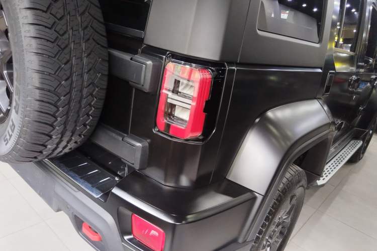 Used BAIC Off-Road BJ40 2023 2.0D Automatic Four-Wheel Drive Blade Hero Edition Adventurer Type
