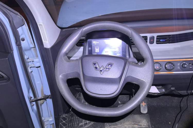 Used Wuling Hongguang MINIEV 2020 Freedom Version Lithium Iron Phosphate
