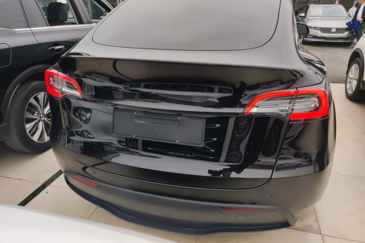 Used Tesla Model Y 2023 Rear-Wheel-Drive Version