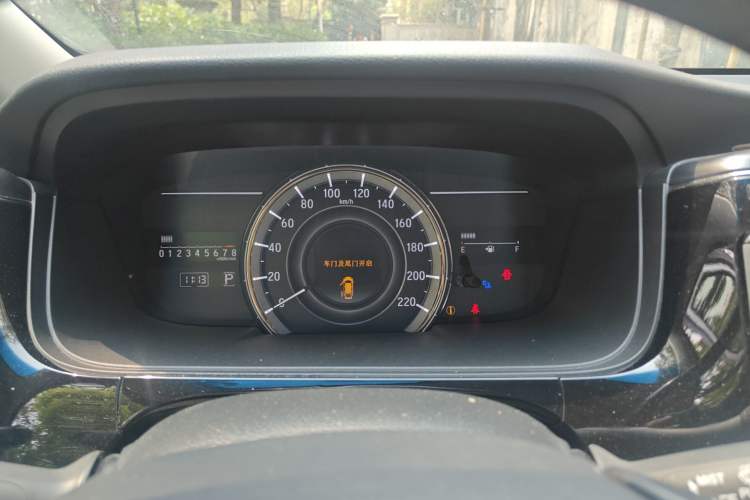 Used Honda Elysion 2016 2.4L Luxury Edition
