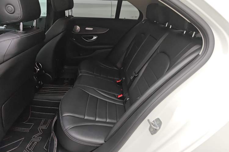 Used Mercedes-Benz C-Class 2021 C 200 L Fashion Edition Sport Version Left Rear Seat