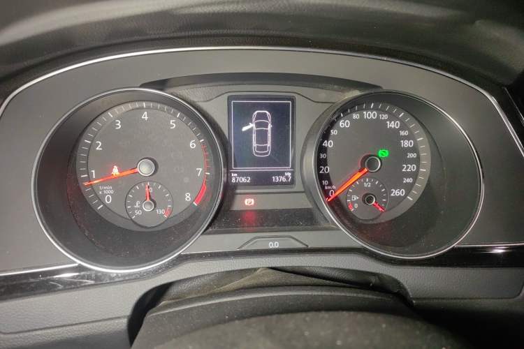 Used Volkswagen Magotan 2017 330TSI DSG Leading Model Instrument Cluster