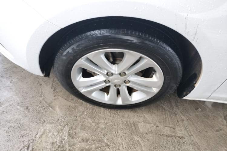 Used Chevrolet Cruze 2016 1.5L Automatic Stylish Sunroof Version
